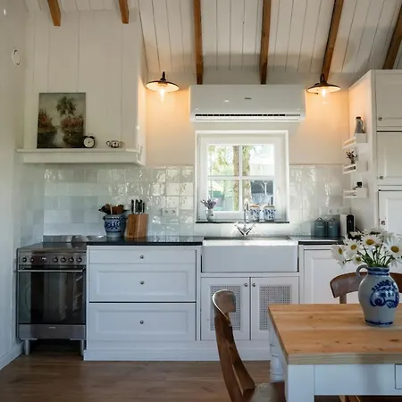 Charming Dutch Country With Private Garden
